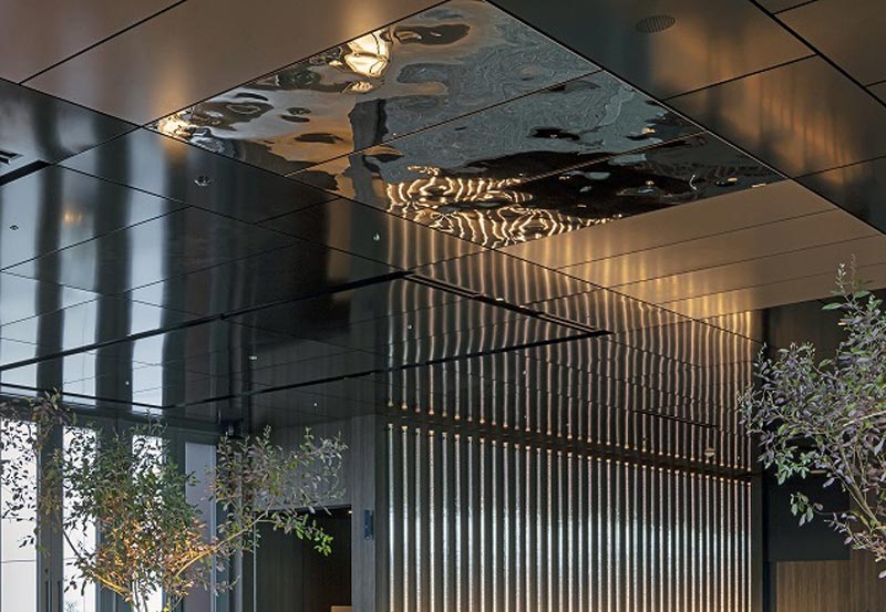 STAINLESS STEEL ARCHITECTURE