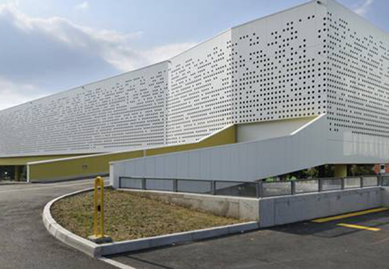STAINLESS STEEL ARCHITECTURAL MESH FACADE