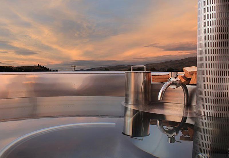 STAINLESS STEEL INTERIOR